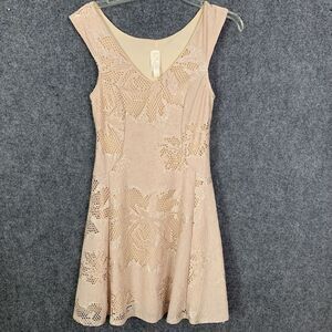 Unbranded Lace Fitted Dress Sz Small Sleeveless Nude Pink Color Knee Length USA